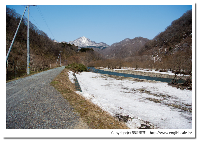 相沼内ダムと林（北海道八雲町）