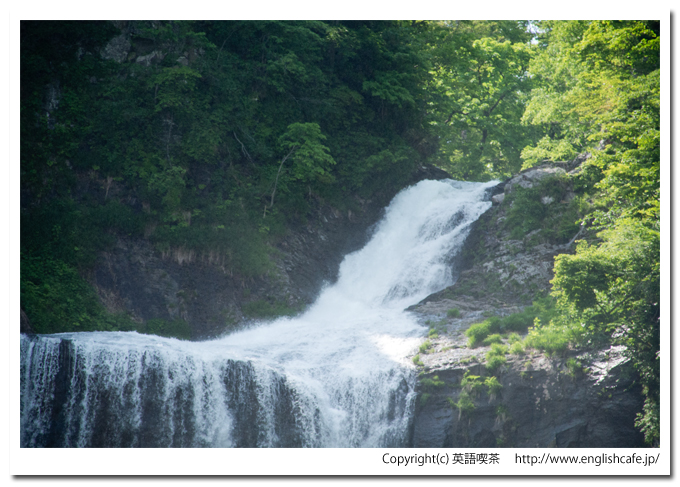 賀老の滝、そこから少し右へ（北海道島牧村）