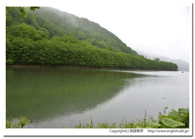 岩松ダム、岩松ダムのダム湖の様子です（北海道上川郡新得町）