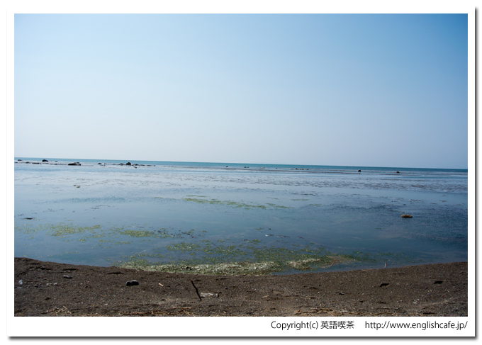 くぐり岩の海（北海道乙部町）