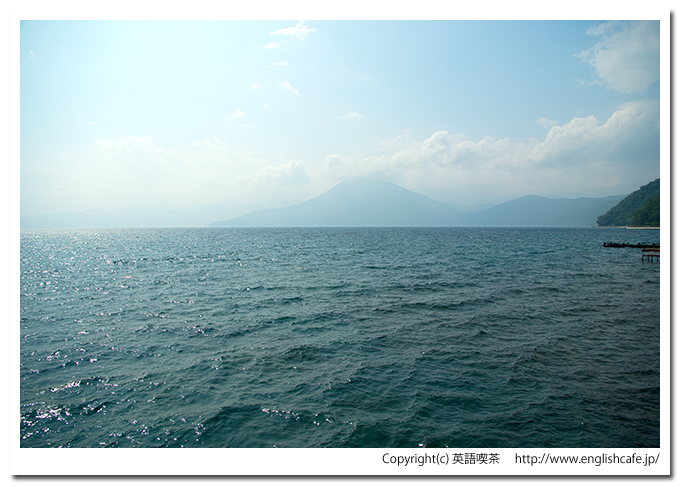 山線鉄橋、橋の上から見る支笏湖、右側（北海道千歳市）
