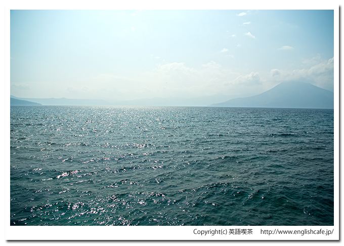 山線鉄橋、橋の上から見る支笏湖、少し左（北海道千歳市）