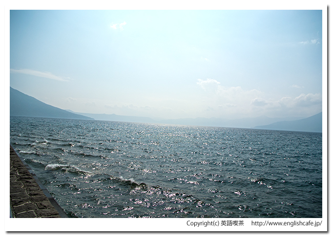 山線鉄橋、橋の上から見る支笏湖、別視点（北海道千歳市）