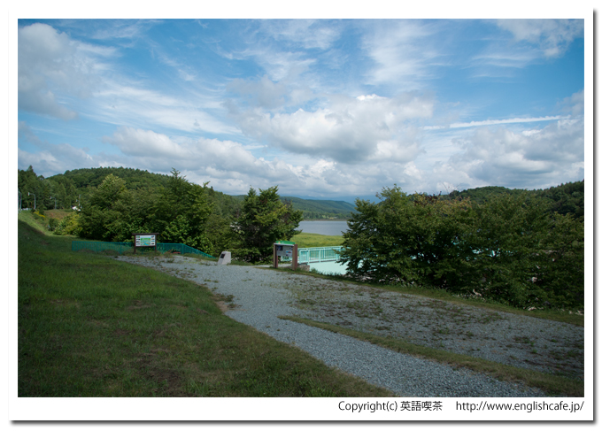 聖台ダム、洪水吐上の橋付近（北海道美瑛町）