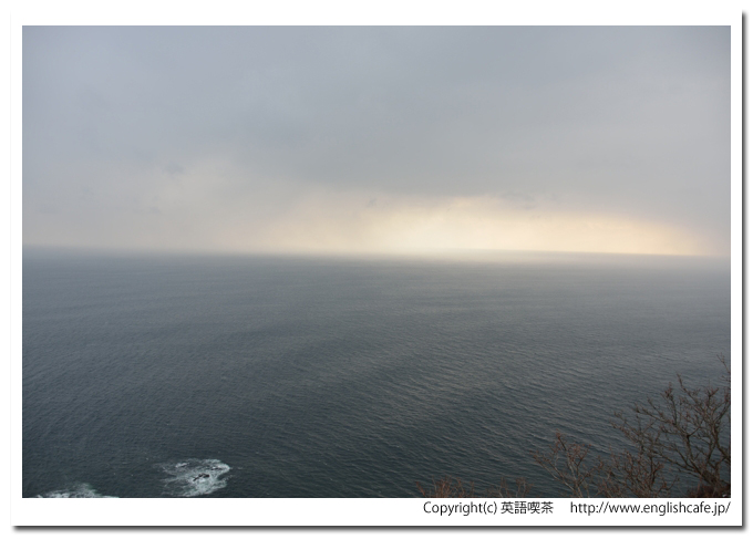 地球岬展望台、地球岬展望台から夕日と海の景色（北海道室蘭市）
