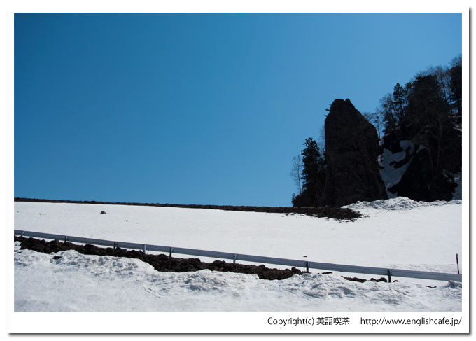 鶉ダムの提体アップ（北海道厚沢部町）
