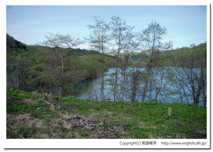 矢別ダム、堤体前からのダム湖（北海道函館市）